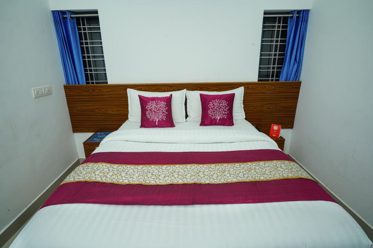 Oyo 6526 Ap Residency City Sultan Bathery Exterior foto