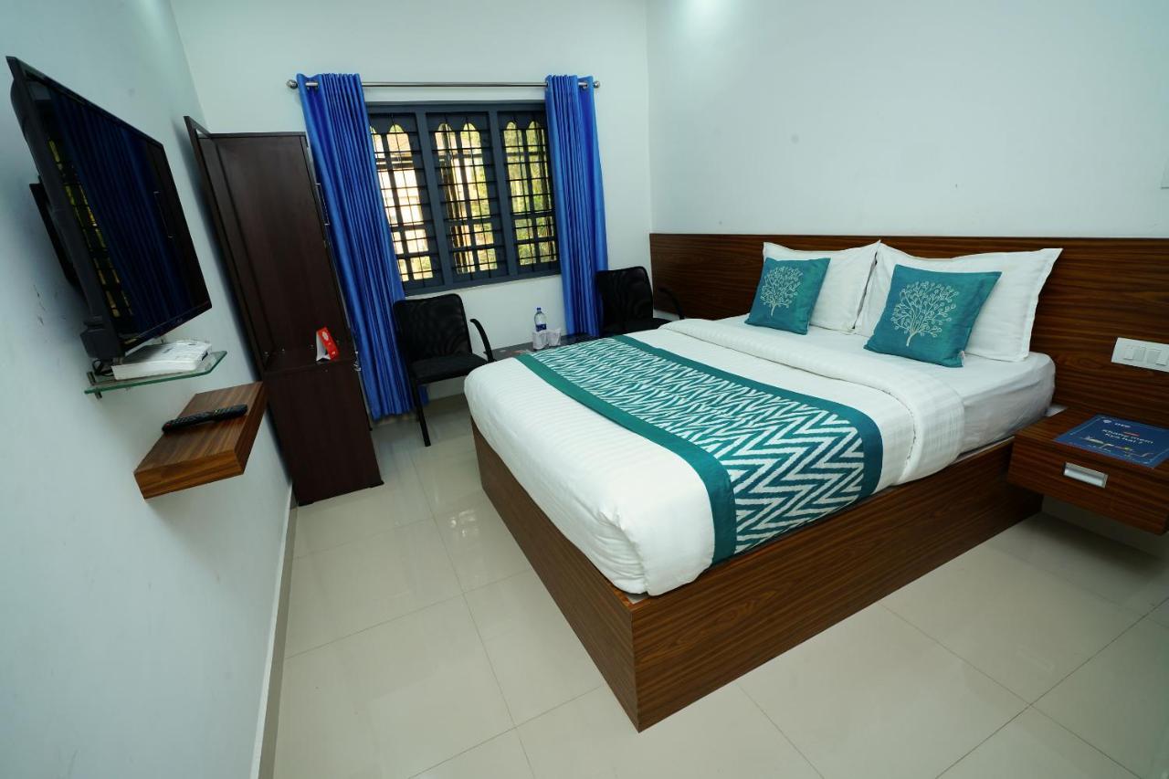 Oyo 6526 Ap Residency City Sultan Bathery Exterior foto